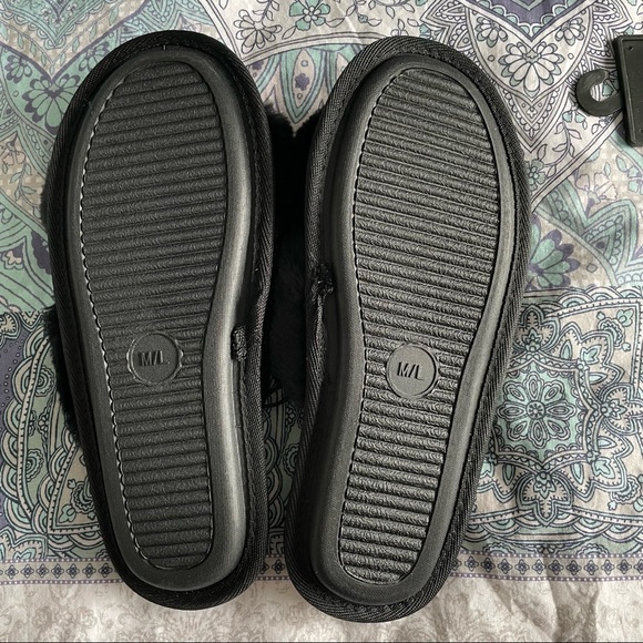 PacSun Slippers - Picture 2 of 4